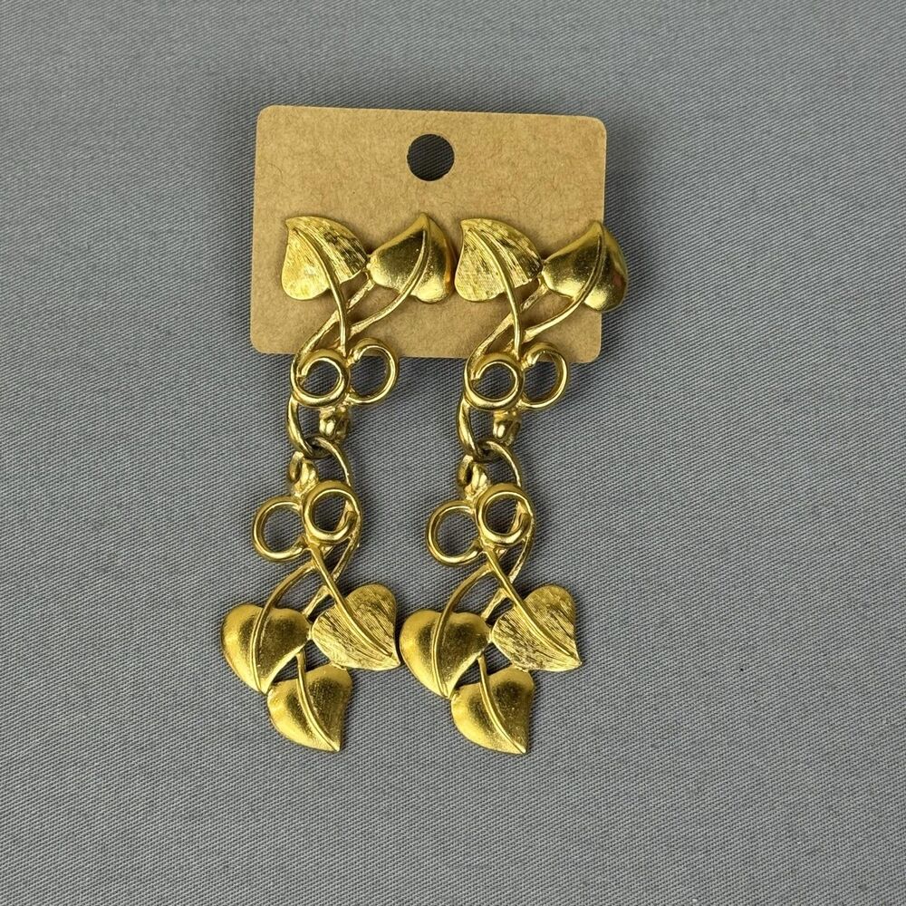 Avon Gold Tone Leaf Vine Dangle Drop Earrings Womens Statement Viintage Jewelry